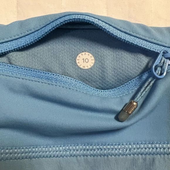 Lululemon 2.5” Speed Up Shorts, Lined, Sky Blue, Size 10. - Picture 3 of 15